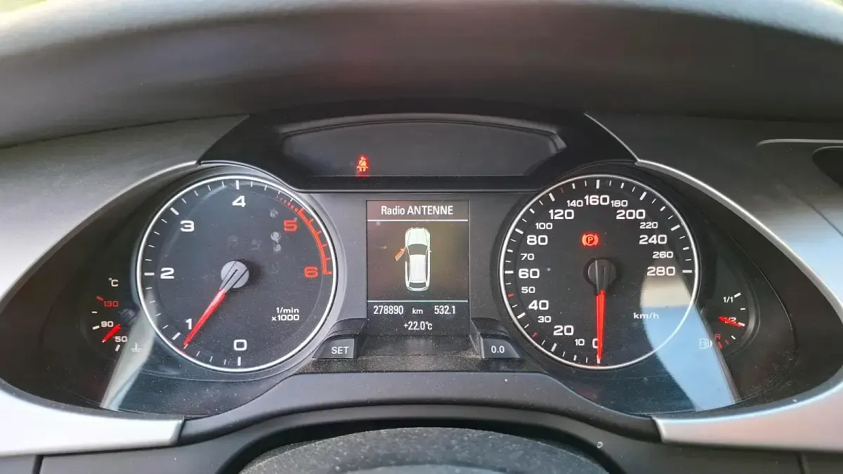 Gebraucht Audi A4 120 PS (88 kW) 2010 Weiß Kombi