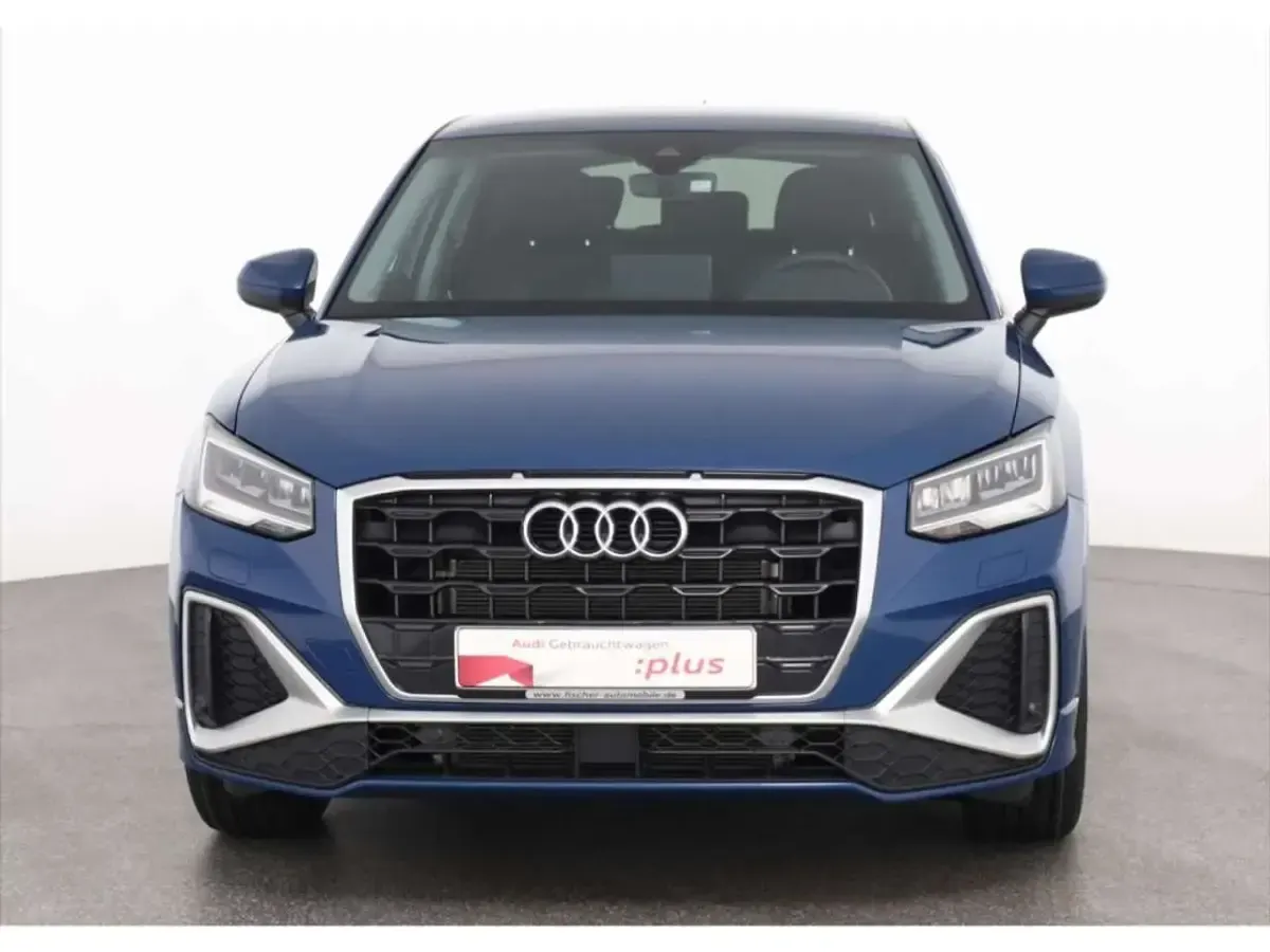Gebraucht Audi Q2 S-Line 116 PS (85 kW) 2025 Blau SUV