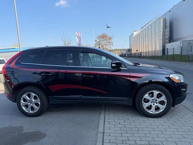 Gebraucht Volvo XC60 Summum 163 PS (119 kW) 2010 Schwarz SUV