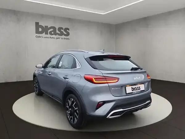 Neu Kia Ceed 150 PS (110 kW) 2026 Lunarsilber met. Kleinwagen