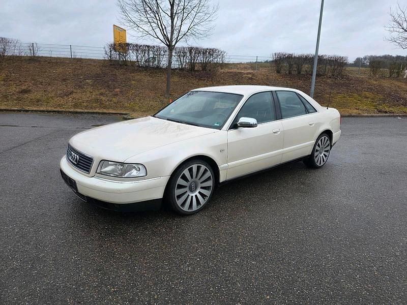 Gebraucht Audi A8 Comfort 260 PS (191 kW) 2001 Weiß Limousine