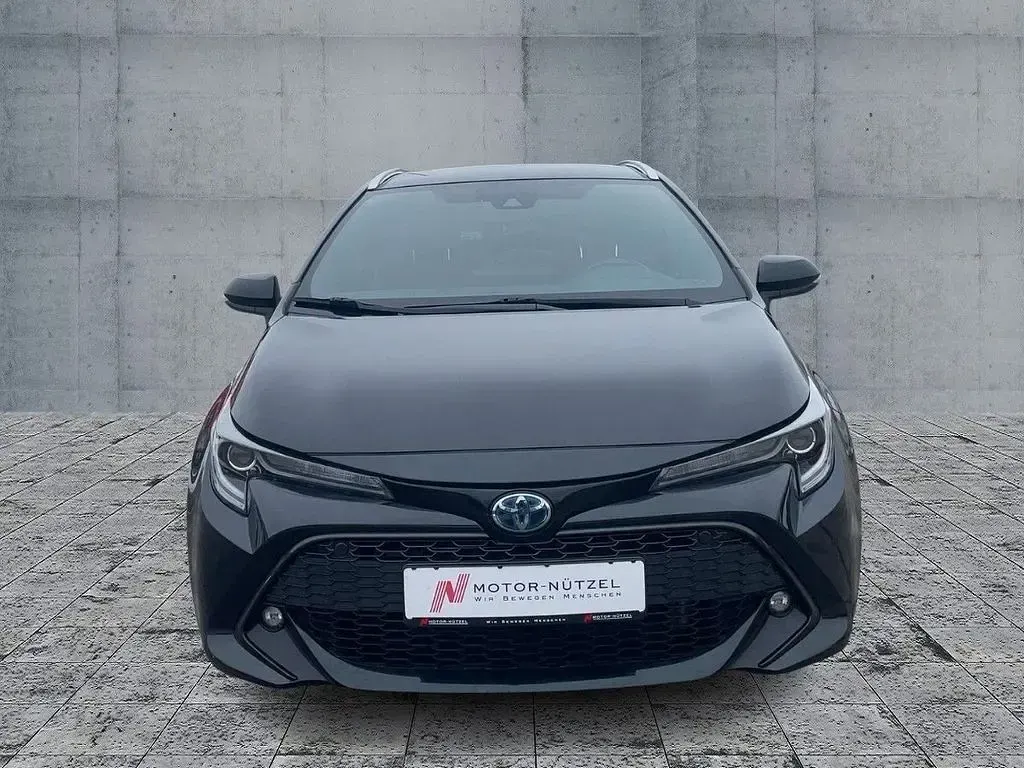 Gebraucht Toyota Corolla Team 184 PS (135 kW) 2021 Black mica / ink Kombi