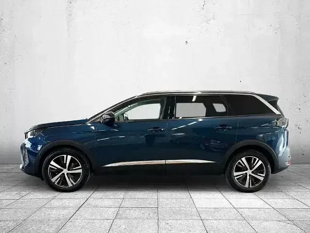 Gebraucht Peugeot 5008 Allure 131 PS (96 kW) 2022 Blau SUV