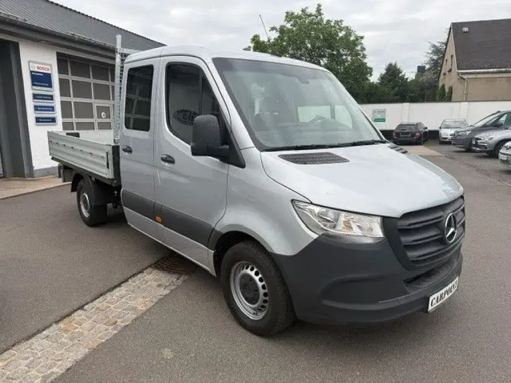 Gebraucht Mercedes Sprinter 114 PS (83 kW) 2022 Silber Van