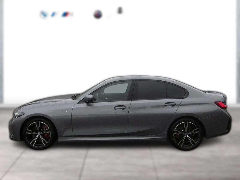 Metallic Gebraucht 2024 BMW 330 M Sport | 47.740 € - Bild 1/1