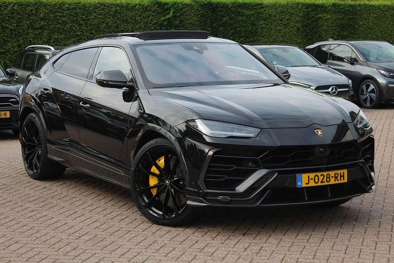 Schwarz Gebraucht 2020 Lamborghini Urus SUV | 224.950 € (Fairer Preis) - Bild 1/4