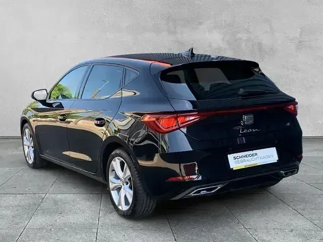 Gebraucht Seat Leon FR 110 PS (80 kW) 2022 Schwarz Limousine