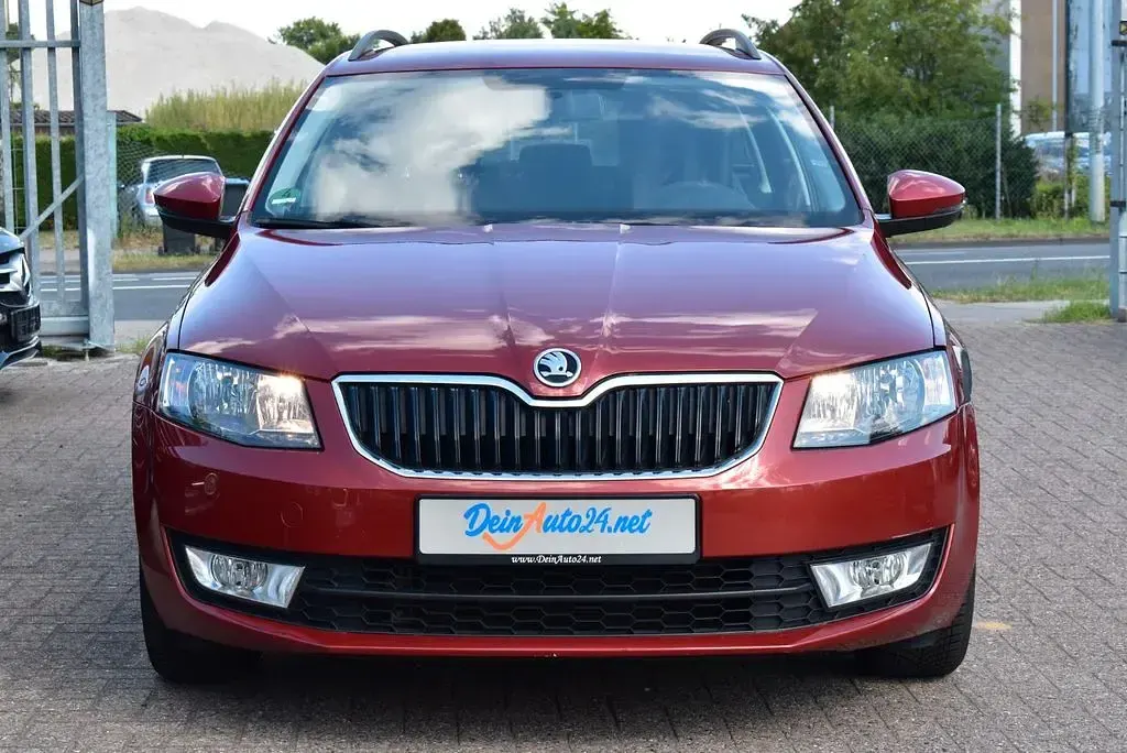 Gebraucht Skoda Octavia Ambition 110 PS (80 kW) 2016 Rot Kombi