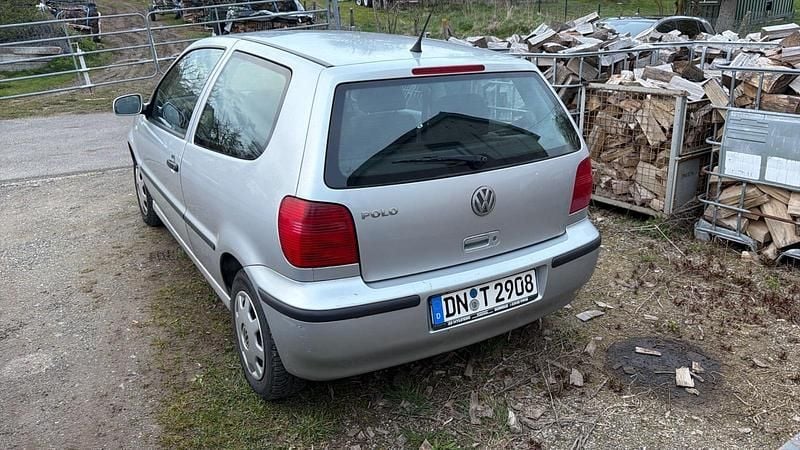 Gebraucht VW Polo 75 PS (55 kW) 2000 Silber Kleinwagen
