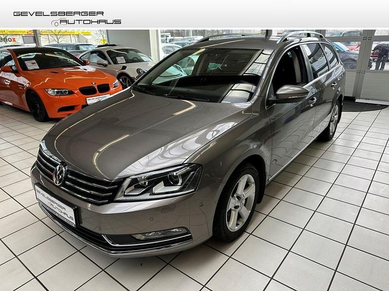 Braun Gebraucht 2011 VW Passat Comfortline Kombi | 6.980 € (Fairer Preis) - Bild 1/4