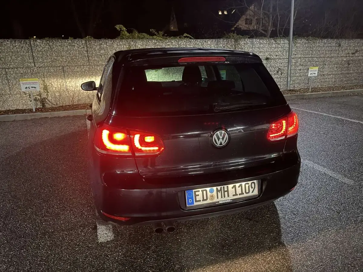 Gebraucht VW Golf VI Highline 160 PS (117 kW) 2011 Blau Limousine