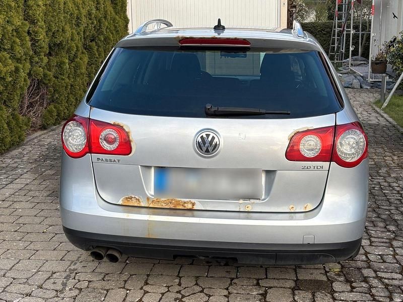 Gebraucht VW Passat 140 PS (102 kW) 2009 Silber Kombi