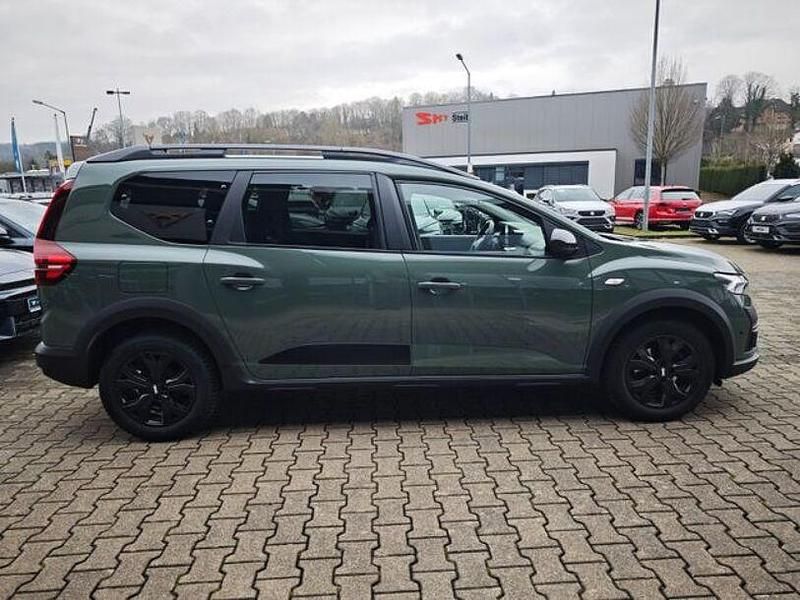Gebraucht Dacia Jogger Extreme 110 PS (80 kW) 2023 Grün Van / Kleinbus