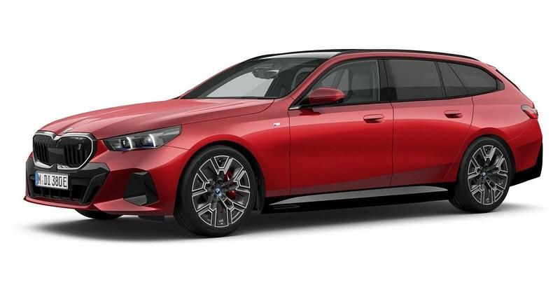 Rot Gebraucht 2024 BMW i5 Comfort Edition Limousine | 63.572 € (Etwas zu teuer) - Bild 1/4