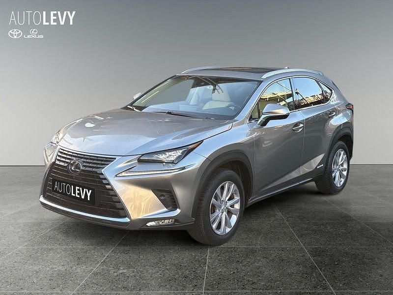 Gebraucht Lexus NX300h E-FOUR Luxury Line 197 PS (144 kW) 2018 Titaniumsilber SUV