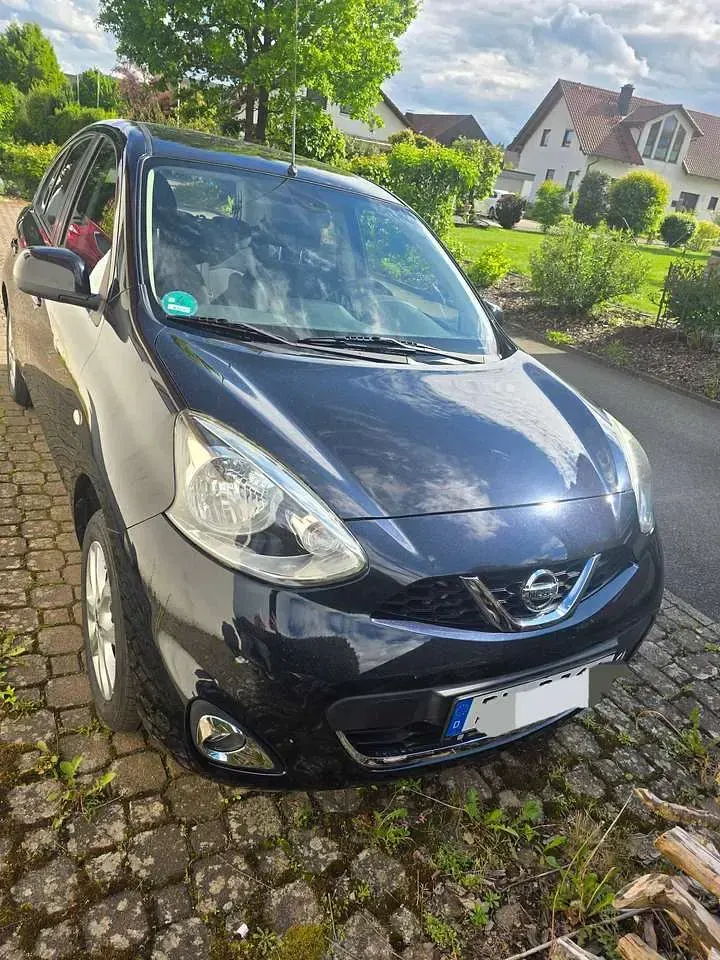 Gebraucht Nissan Micra Comfort 82 PS (60 kW) 2015 Schwarz Kleinwagen