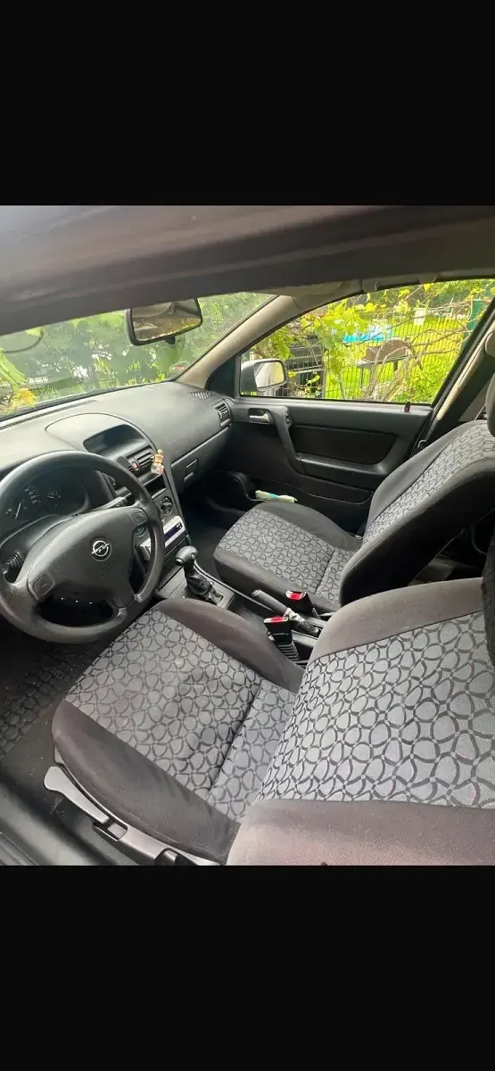 Gebraucht Opel Astra 75 PS (55 kW) 2000 Silber Kleinwagen