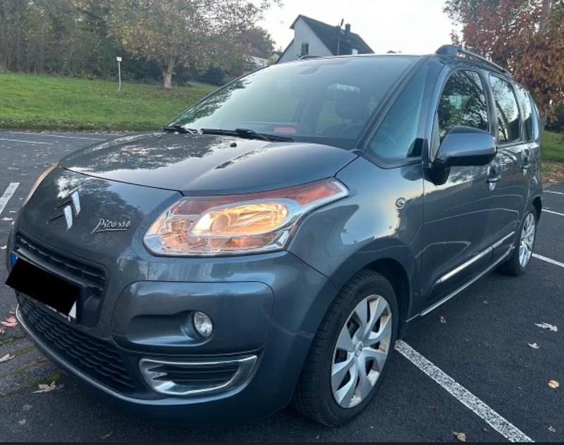 Grau Gebraucht 2011 Citroën C3 Picasso Exclusive Van / Kleinbus | 2.990 € (Guter Preis) - Bild 1/4