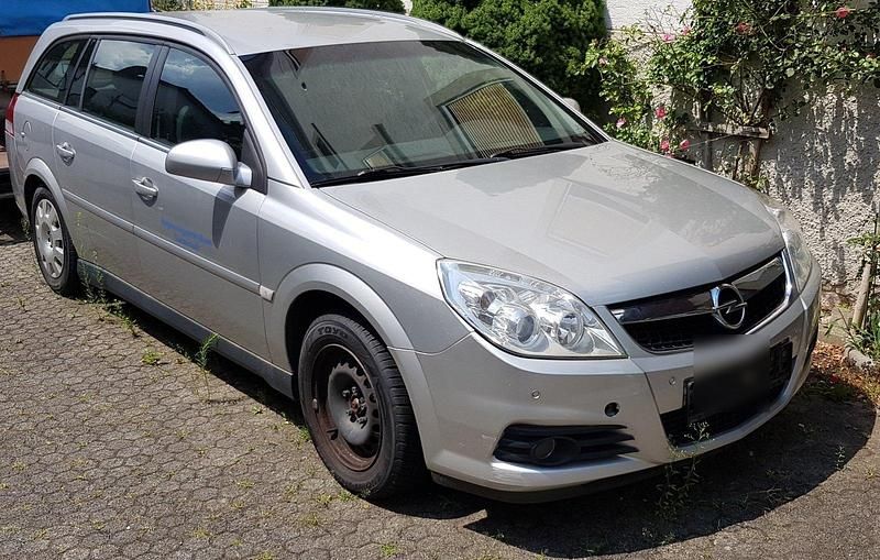Silber Gebraucht 2007 Opel Vectra Kombi | 750 € (Guter Preis) - Bild 1/4