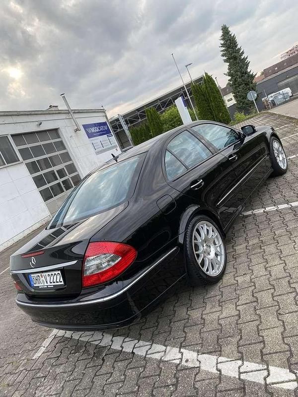 Gebraucht Mercedes E200 Avantgarde 184 PS (135 kW) 2006 Limousine