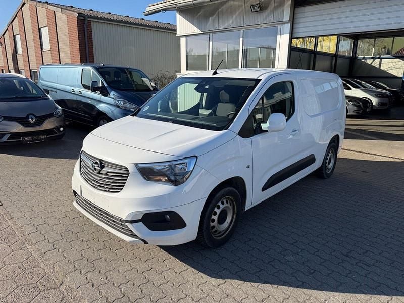 Gebraucht Opel Combo Edition 131 PS (96 kW) 2021 Weiß Van / Kleinbus