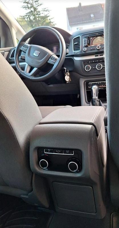 Gebraucht Seat Alhambra 140 PS (102 kW) 2012 Grau Van / Kleinbus