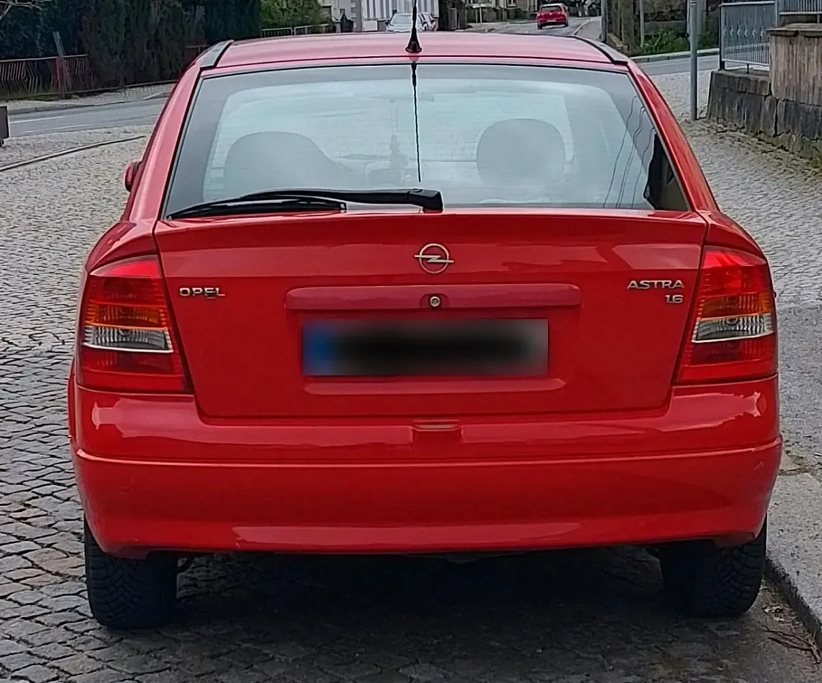 Usata Opel Astra 84 CV (61 kW) 2001 Rosso Coupé