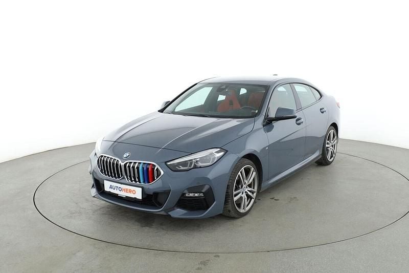 Grau Gebraucht 2020 BMW 220 M Sport Coupé | 28.720 € (Teuer) - Bild 1/3