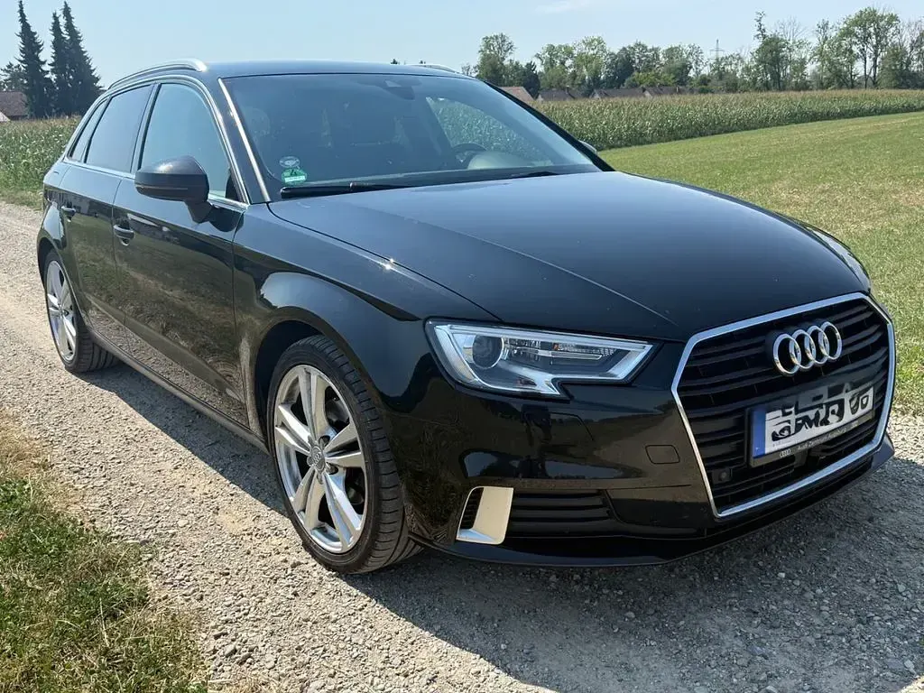 Gebraucht Audi A3 Sport 150 PS (110 kW) 2018 Schwarz Limousine