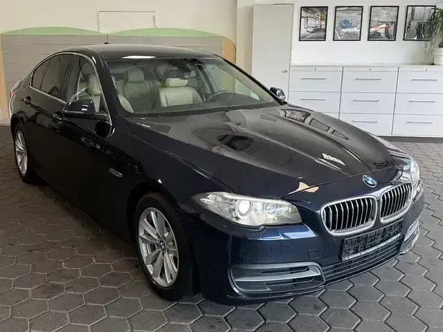 Gebraucht BMW 520 Performance 190 PS (139 kW) 2016 Blau Limousine