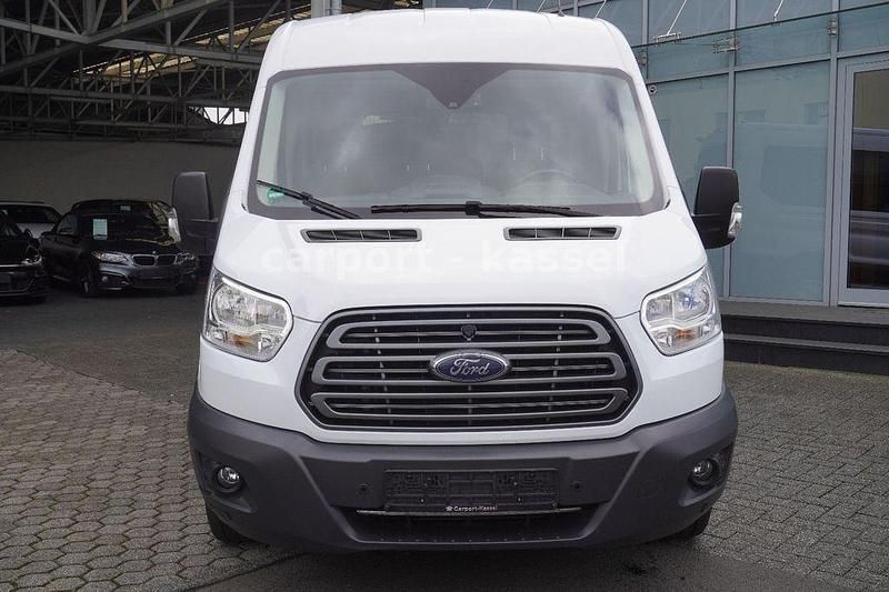 Gebraucht Ford Transit Trend 131 PS (96 kW) 2019 Weiß Van / Kleinbus