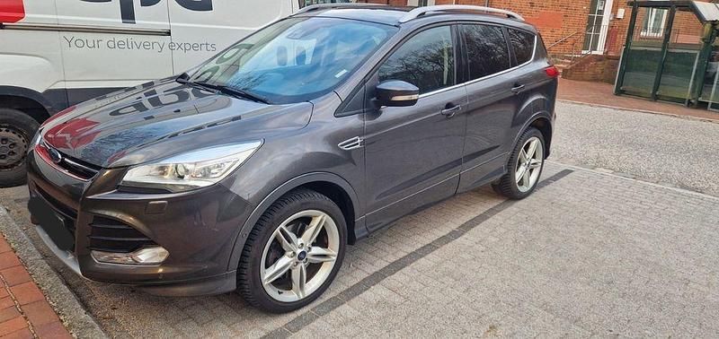 Gebraucht Ford Kuga 179 PS (131 kW) 2015 Grau SUV