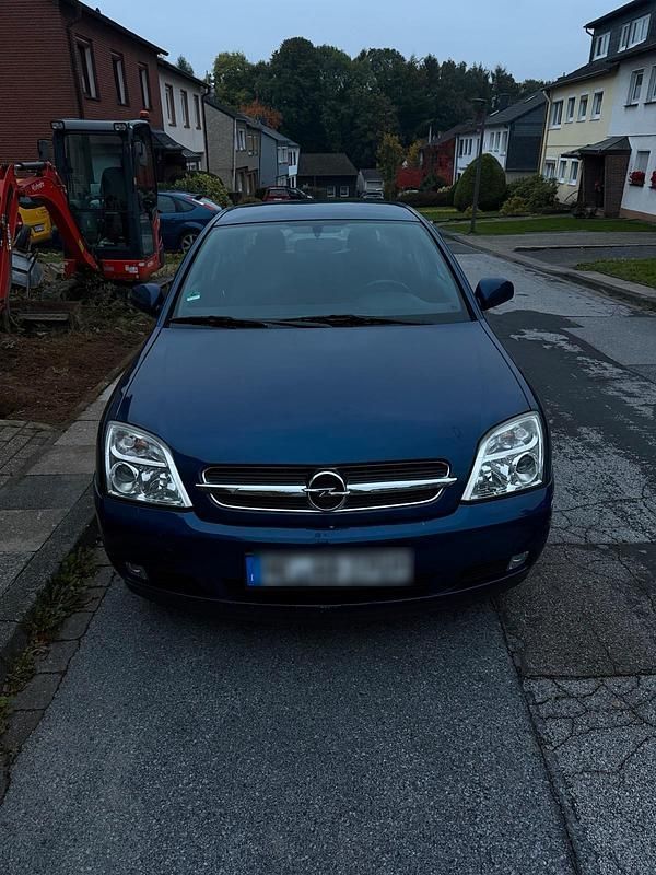 Blau Gebraucht 2003 Opel Vectra Limousine | 2.450 € (Etwas zu teuer) - Bild 1/4