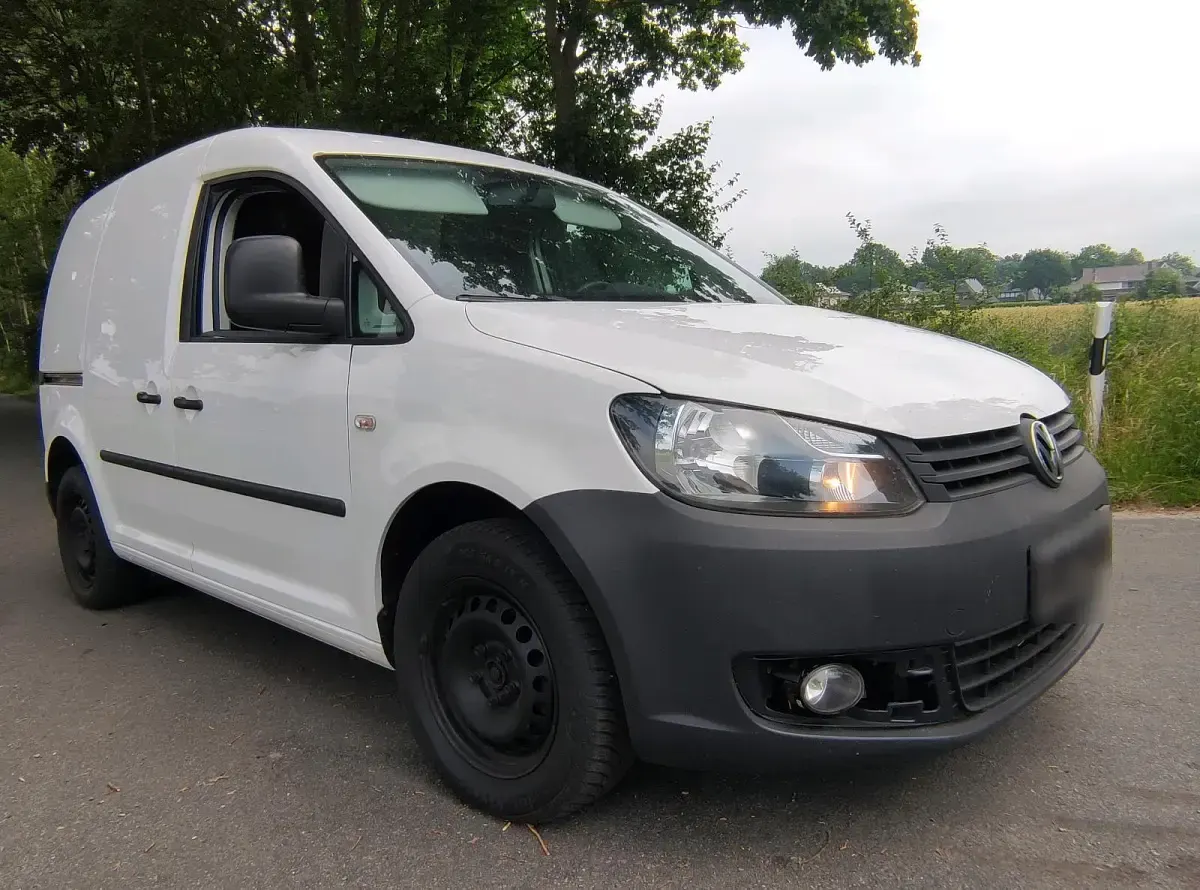 Gebraucht VW Caddy 75 PS (55 kW) 2011 Weiß Van / Kleinbus