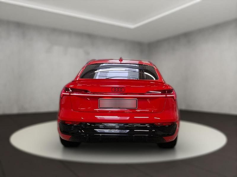 Gebraucht Audi SQ8 e-tron Ambiente 369 kW (503 PS) 2024 Metallic SUV