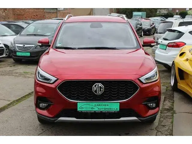 Gebraucht MG ZS Exclusive 106 PS (77 kW) 2023 Rot SUV