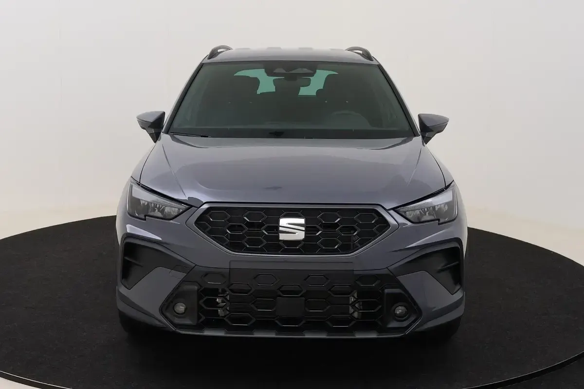 Neu Seat Arona 116 PS (85 kW) 2026 Graphene grey SUV