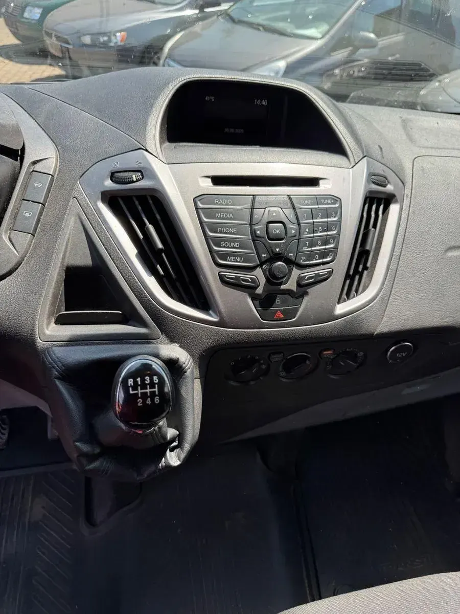 Gebraucht Ford Transit Custom 170 PS (125 kW) 2017 Silber Van / Kleinbus