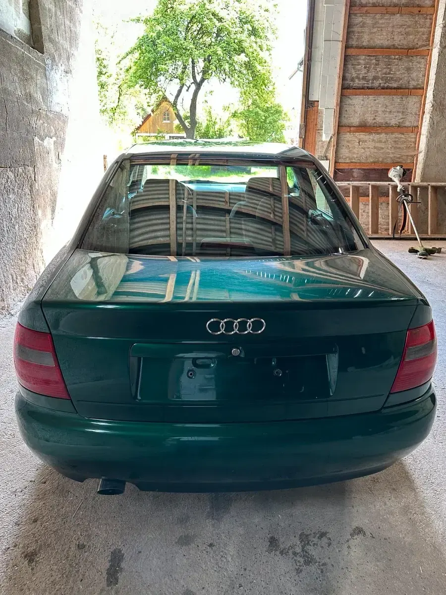 Gebraucht Audi A4 101 PS (74 kW) 1996 Grün Limousine