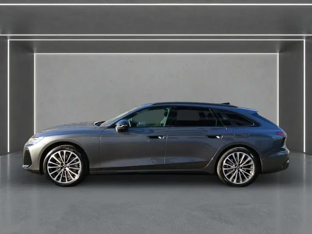 Gebraucht Audi A6 S-Line 299 PS (219 kW) 2025 Grau Kombi