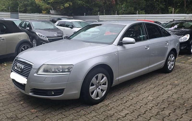 Silbersee/lichtsilber Gebraucht 2005 Audi A6 Limousine | 2.749 € (Superpreis) - Bild 1/4