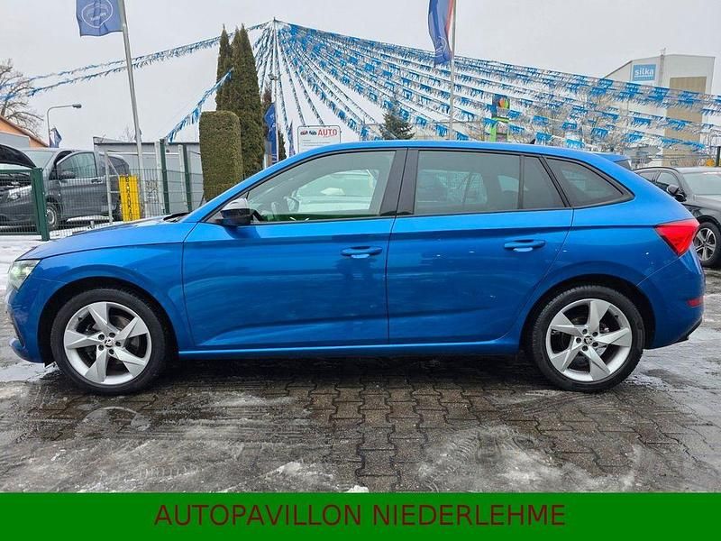 Blau Gebraucht 2019 Skoda Scala Kleinwagen | 12.840 € (Guter Preis) - Bild 1/4