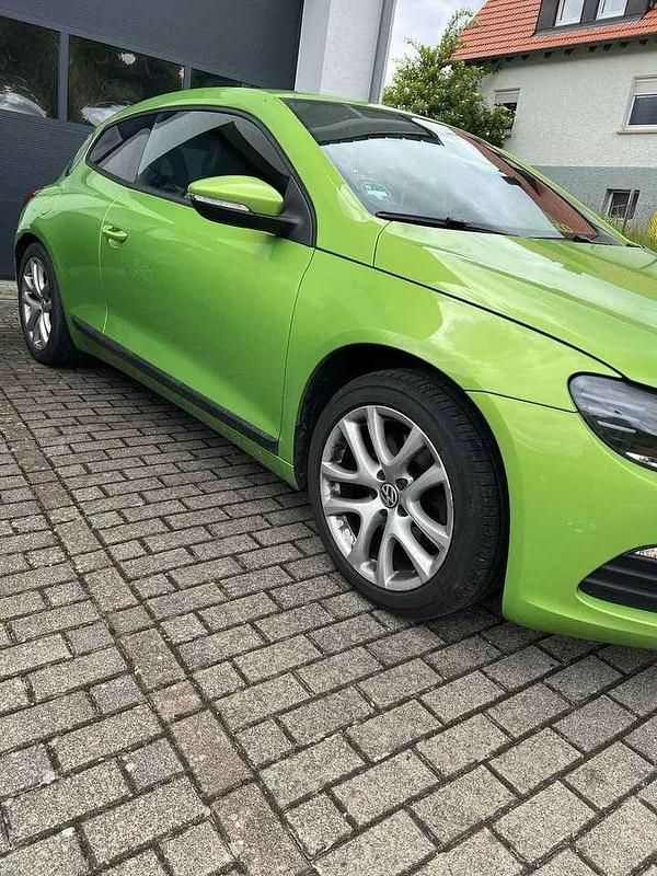 Grün Gebraucht 2010 VW Scirocco Coupé | 6.499 € (Etwas zu teuer) - Bild 1/4