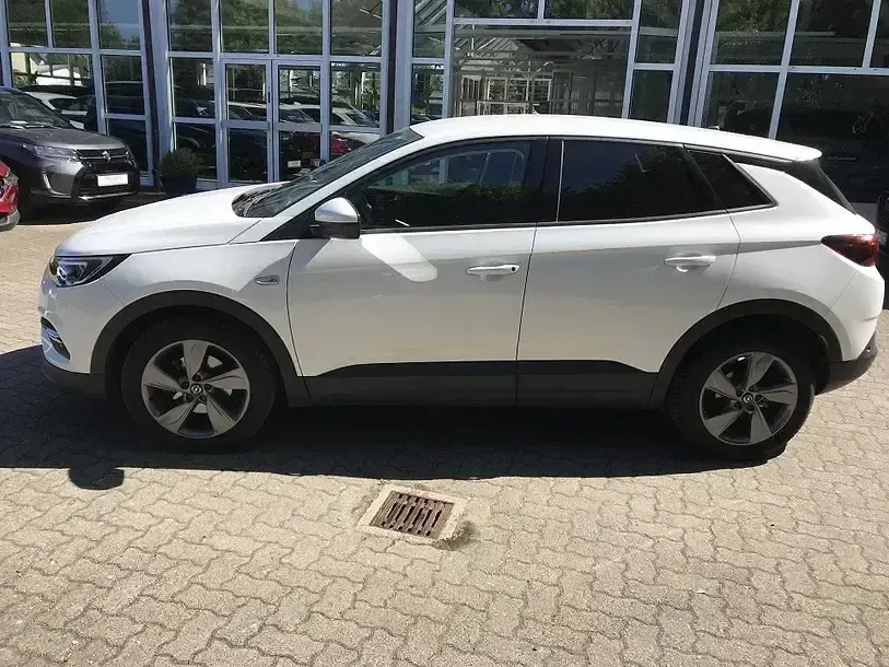 Gebraucht Opel Grandland X Edition 131 PS (96 kW) 2021 Jade weiss/arktis weiss SUV