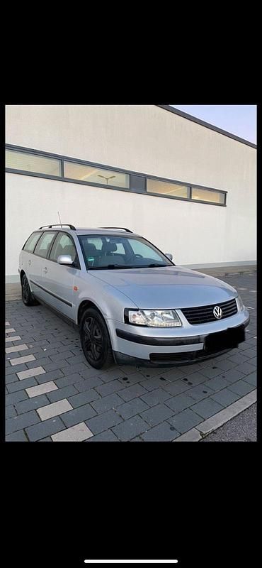 Gebraucht VW Passat 115 PS (84 kW) 1997 Silber Kombi