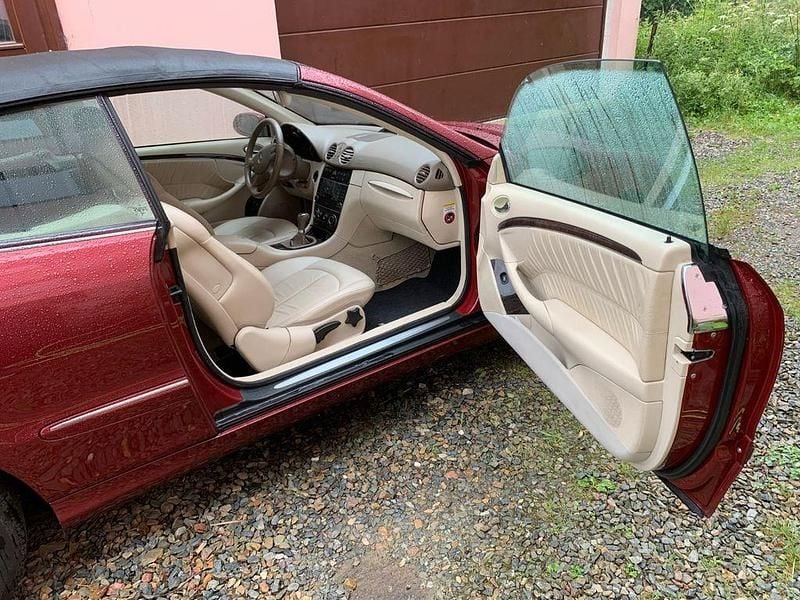 Rot Gebraucht 2006 Mercedes CLK200 Elegance Cabrio | 10.450 € (Fairer Preis) - Bild 1/4