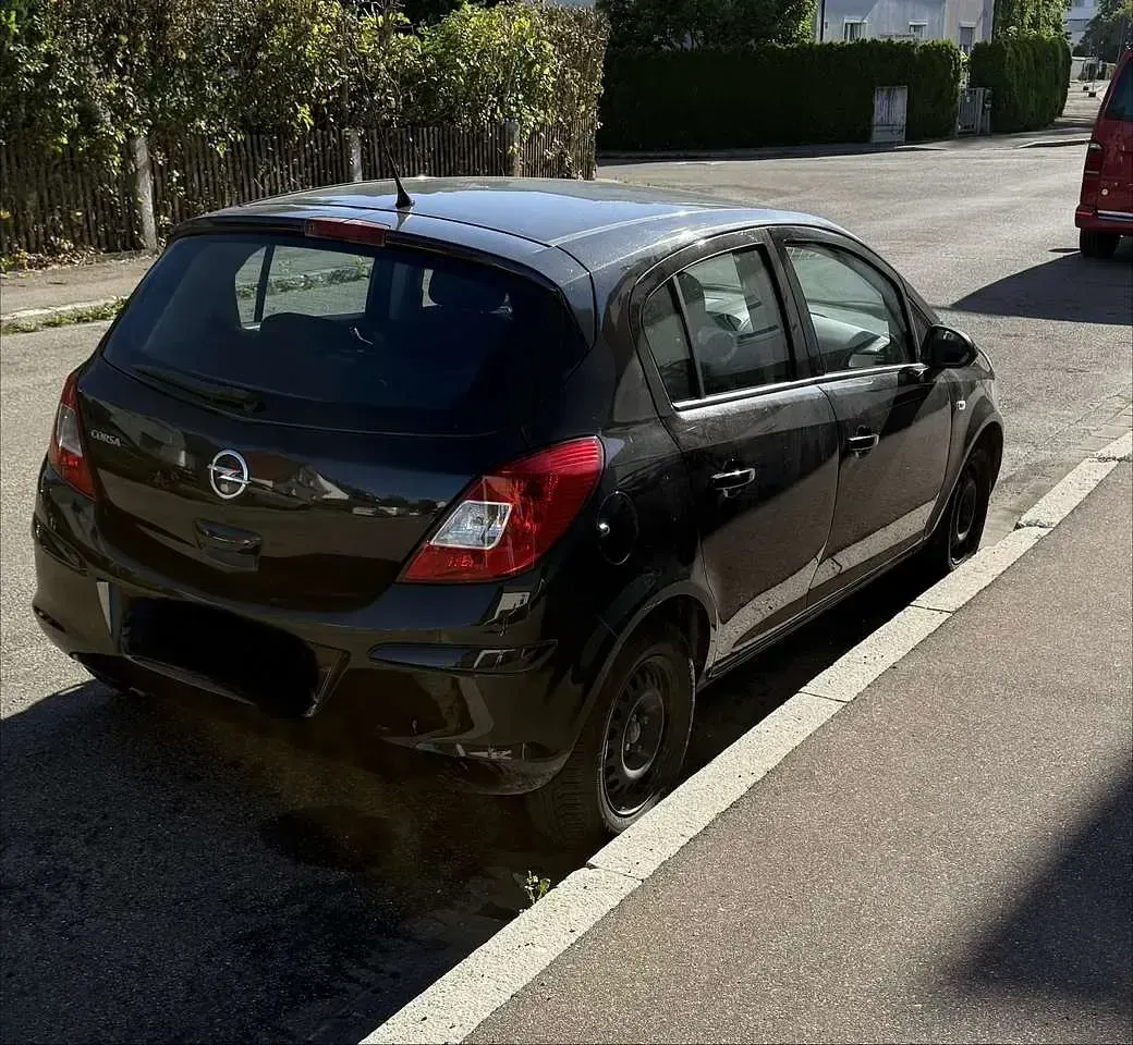 Gebraucht Opel Corsa 101 PS (74 kW) 2011 Kleinwagen