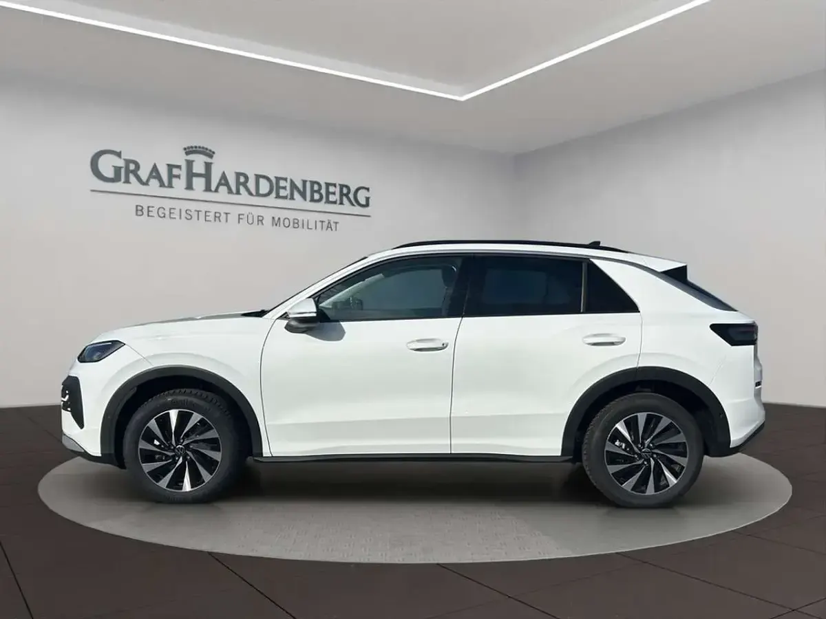 Neu VW T-Roc Life 116 PS (85 kW) 2026 Pure white SUV