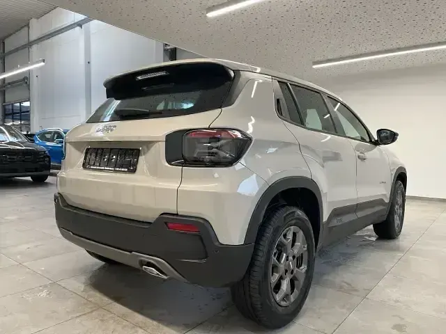Neu Jeep Avenger Longitude 110 PS (80 kW) 2026 Beige SUV