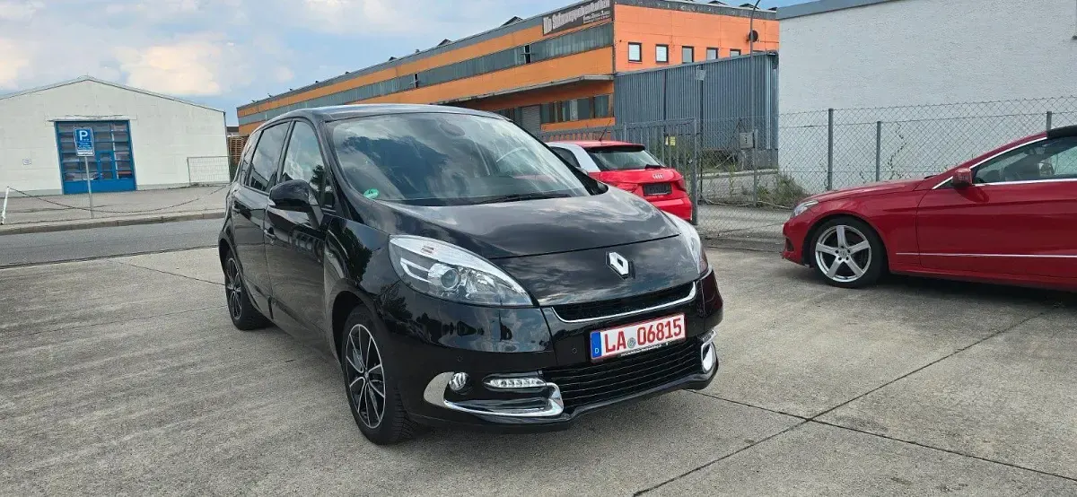 Gebraucht Renault Scénic III Bose Edition 116 PS (85 kW) 2012 Schwarz Van / Kleinbus